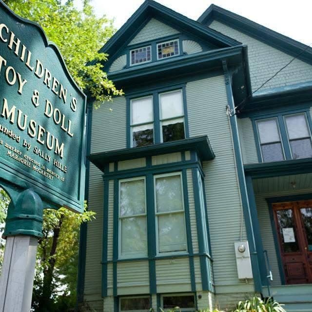 Children’s Toy and Doll Museum