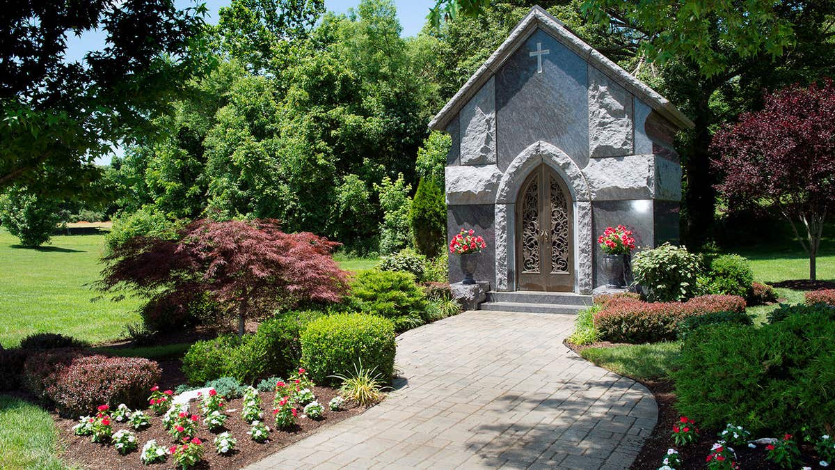Dignity Memorial, Lakemont Memorial Gardens 