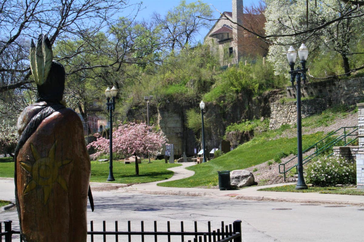 Billie Limacher Bicentennial Park & Theatre