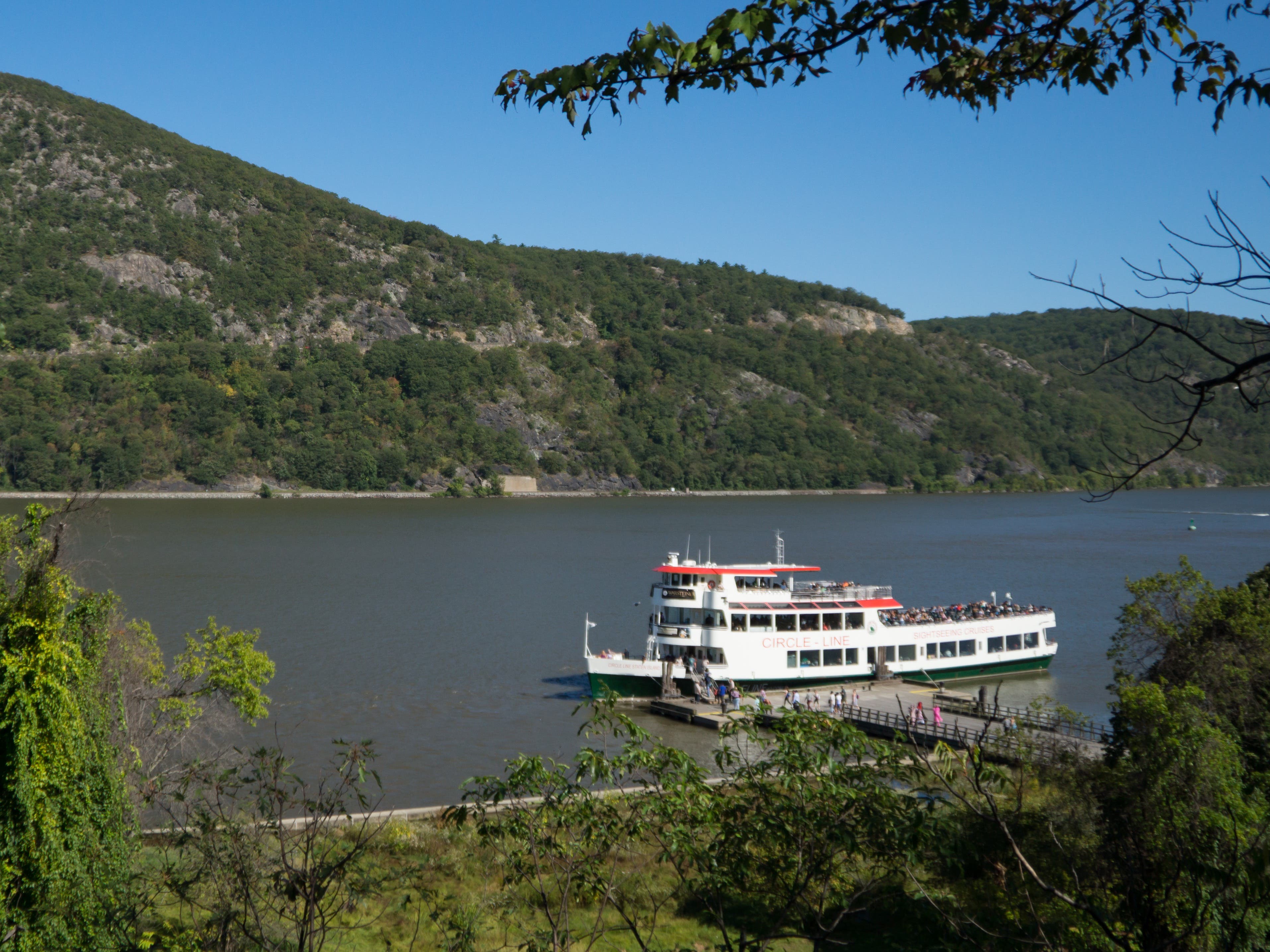 Bear Mountain Oktober Cruise