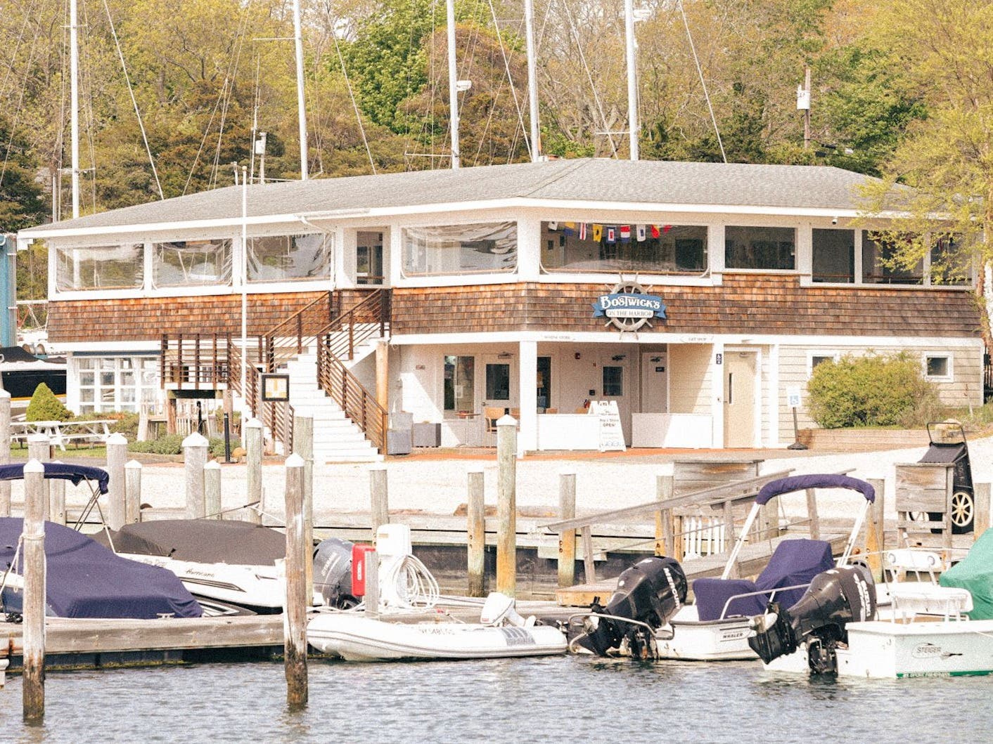 Mother's Day at Bostwick's on the Harbor