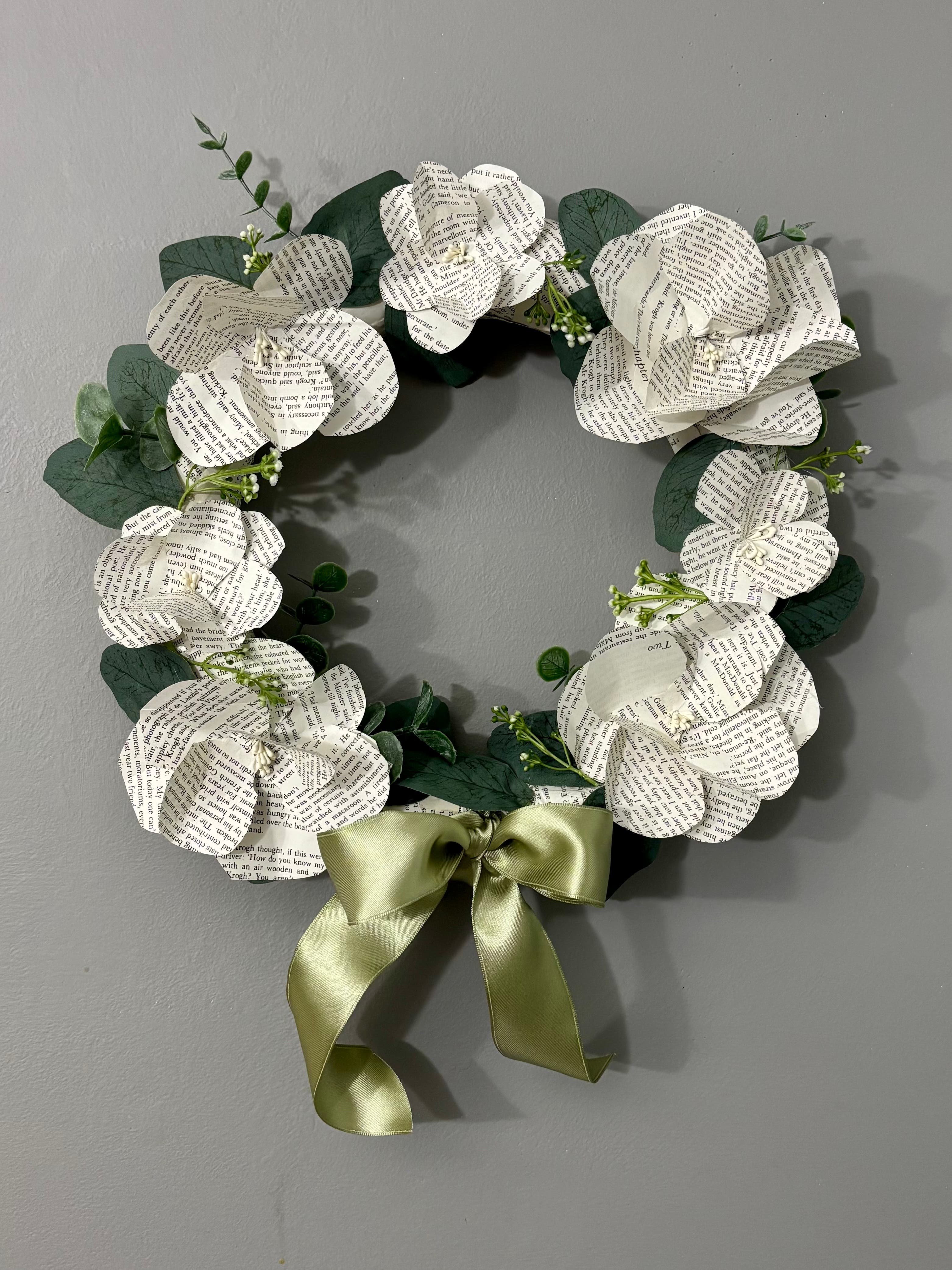Bookshop Workshop-  Make your own Magnolia wreath