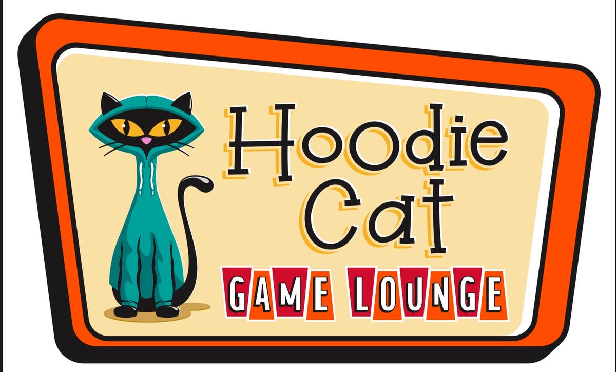 Hoodie Cat Game Lounge