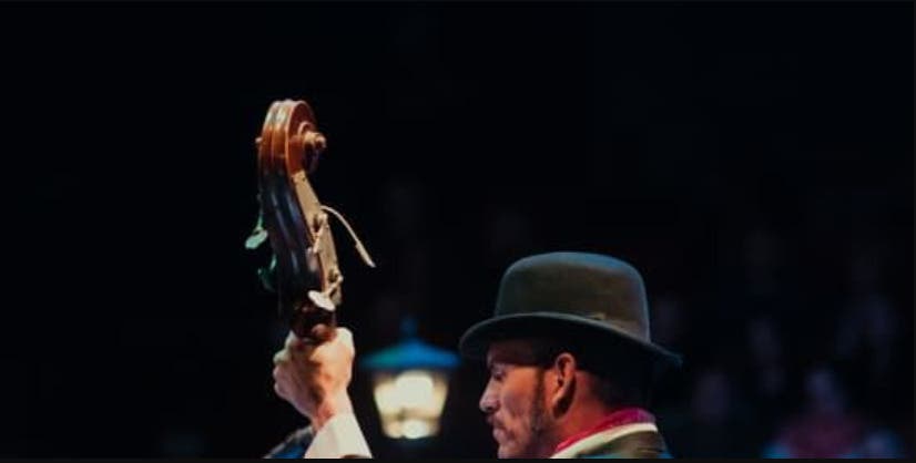 The Jazz Room: A Frank Sinatra & Louis Armstrong Tribute