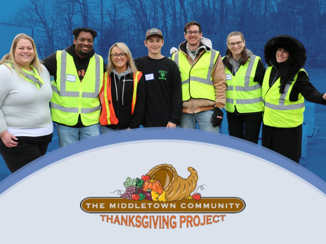 Volunteers at the 2025 Middletown Community Thanksgiving Project Pick-up Event