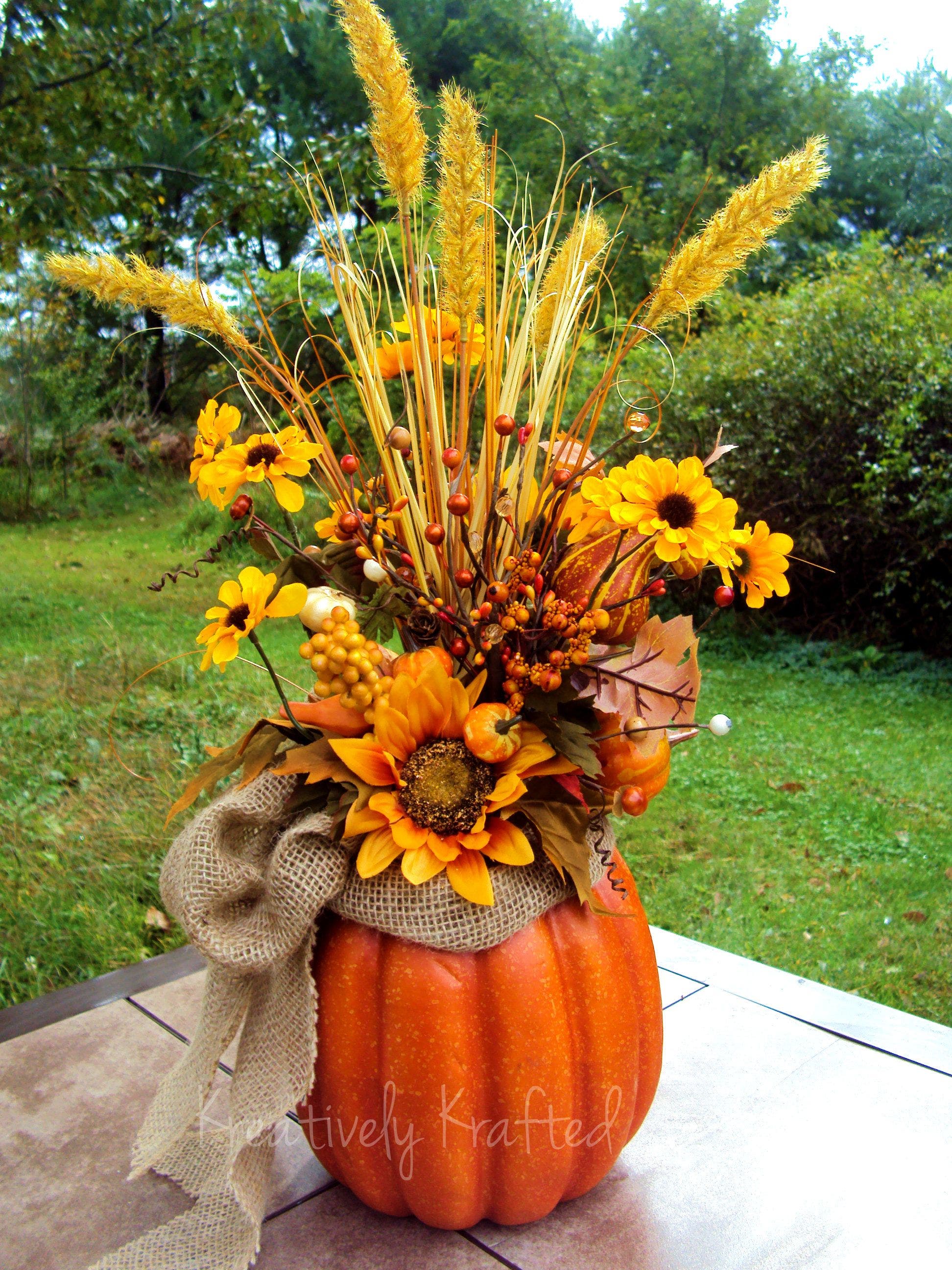 Your How to Transform the Flora and Fauna from Your Garden into a Stunning Fall Arrangement