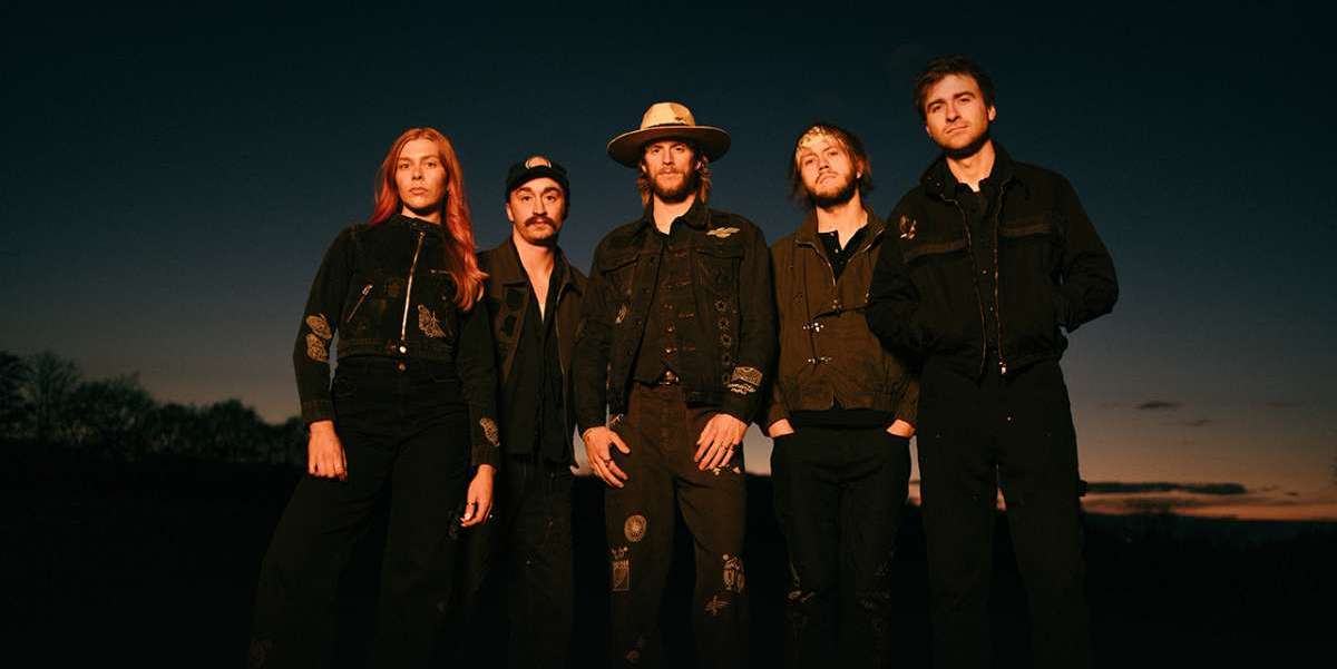 HAPPY LANDING w/ The Band Solstice