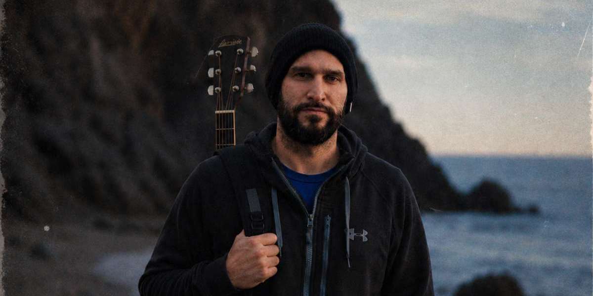 Patio Show: Aaron Molhoo