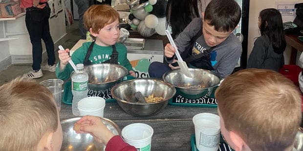 NEW-Kids Class! Ice Cream Sundae Decorating in Brooklyn