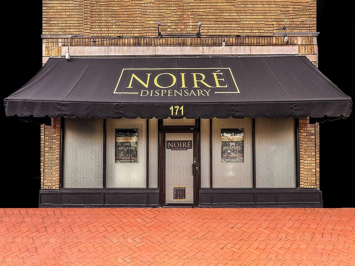 ButACake debuts dissolvable strips at Noiré Dispensary