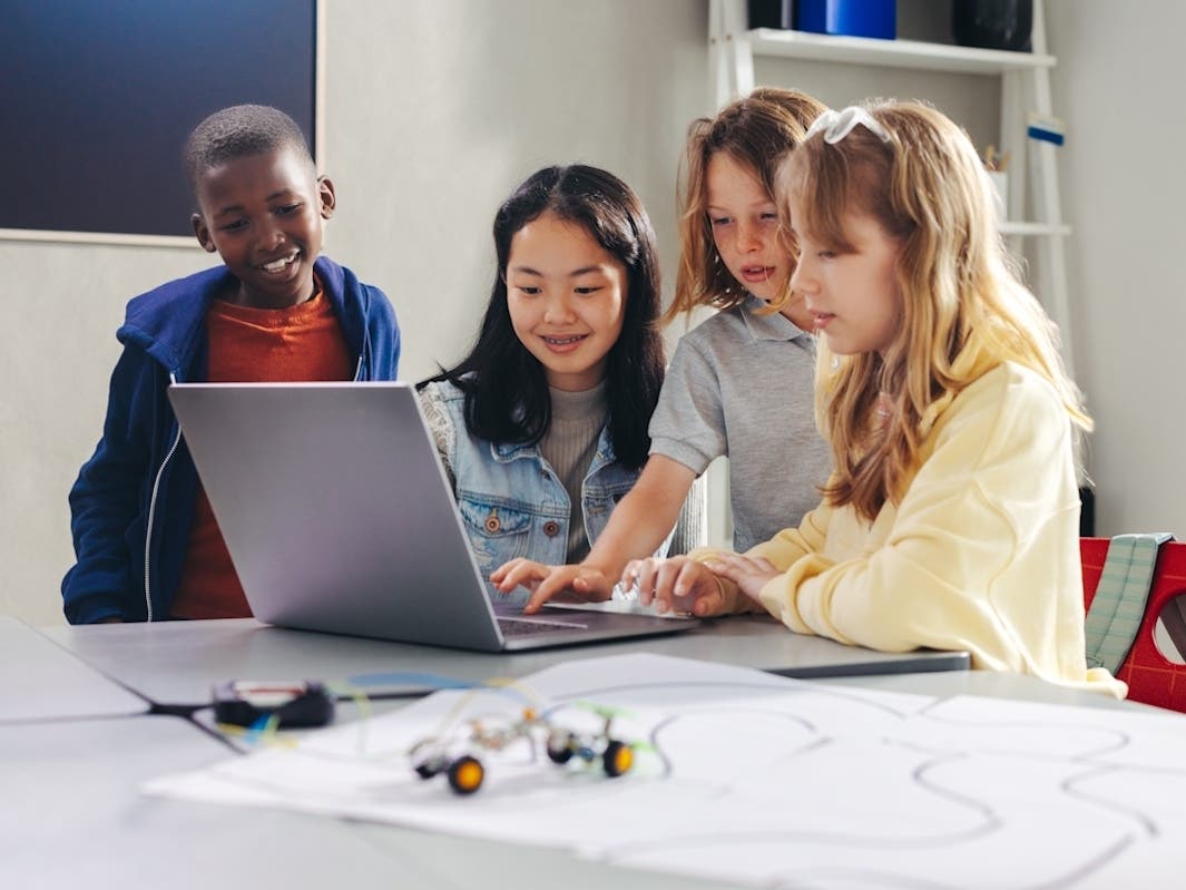 Looking for after-school options in Vernon? Discover local programs for sports, enrichment, creative activities and childcare, plus tips to help families choose the right fit.
