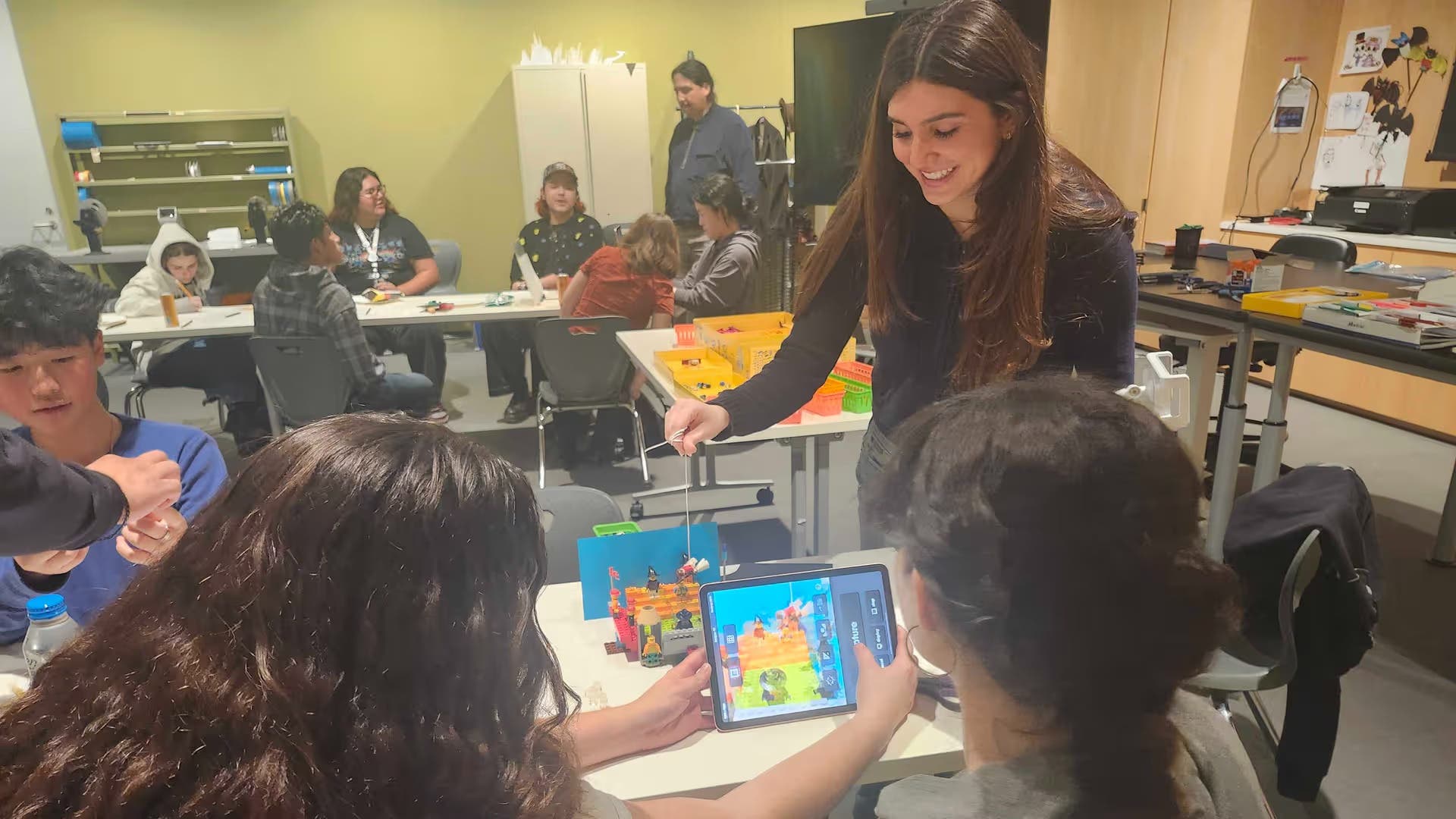 Drop-in Workshop for Teens: Stop-Motion Animation