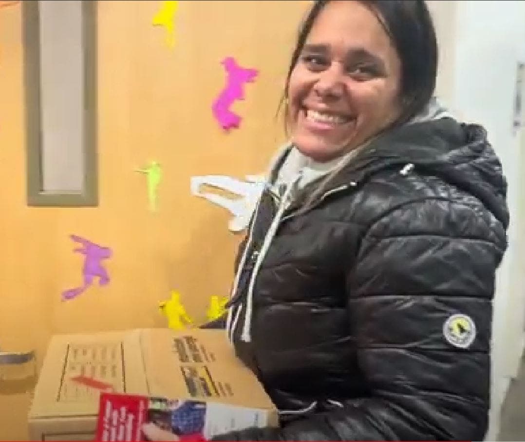 News small post card thumbnail