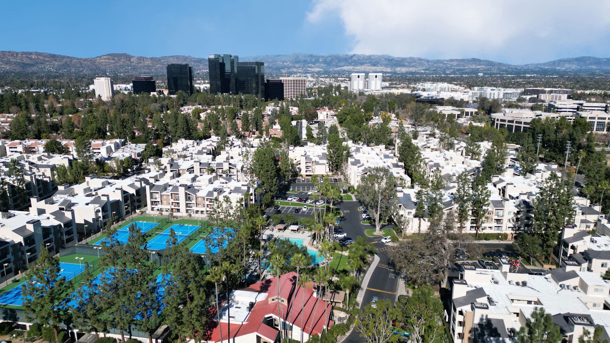 Met Warner Center Condos for Sale from 399,000 Woodland Hills, CA