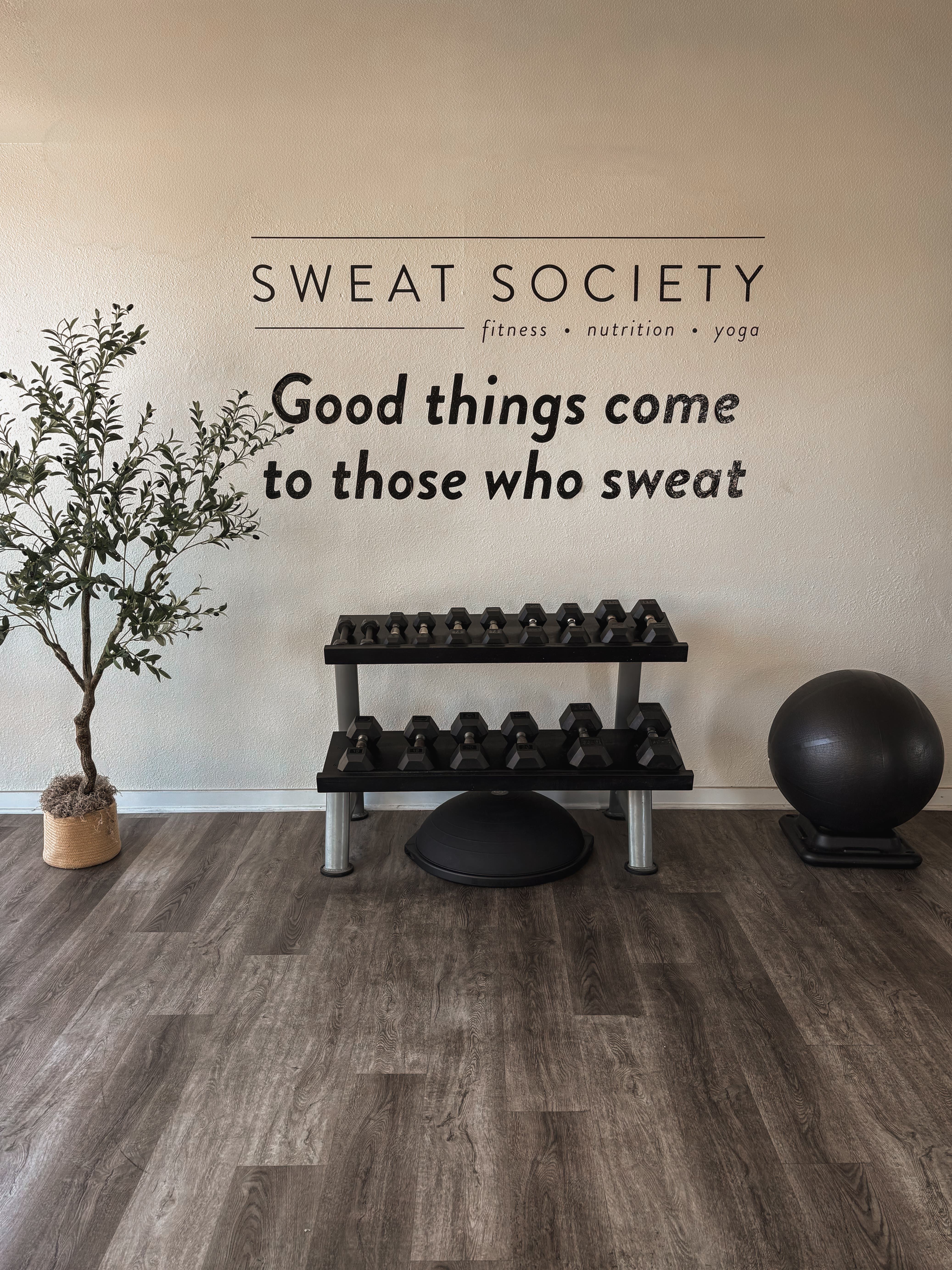 Why More San Diego Residents Are Hiring a Personal Trainer Instead of Joining Another Gym