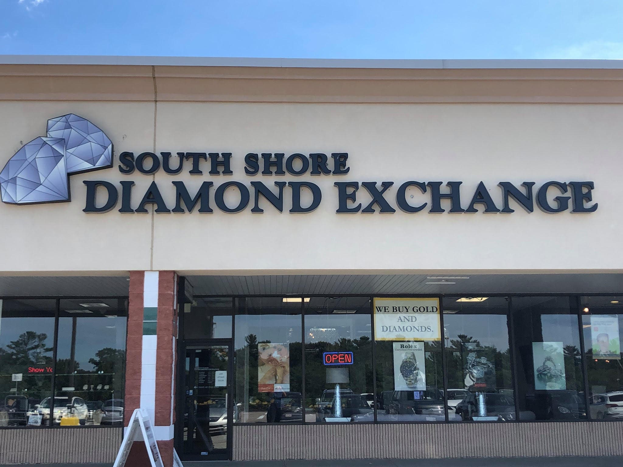 South Shore Diamond Exchange Closing; Huge Liquidation Sale Underway