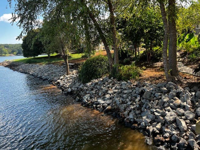 Hayes Excavating & Landscape LLC.