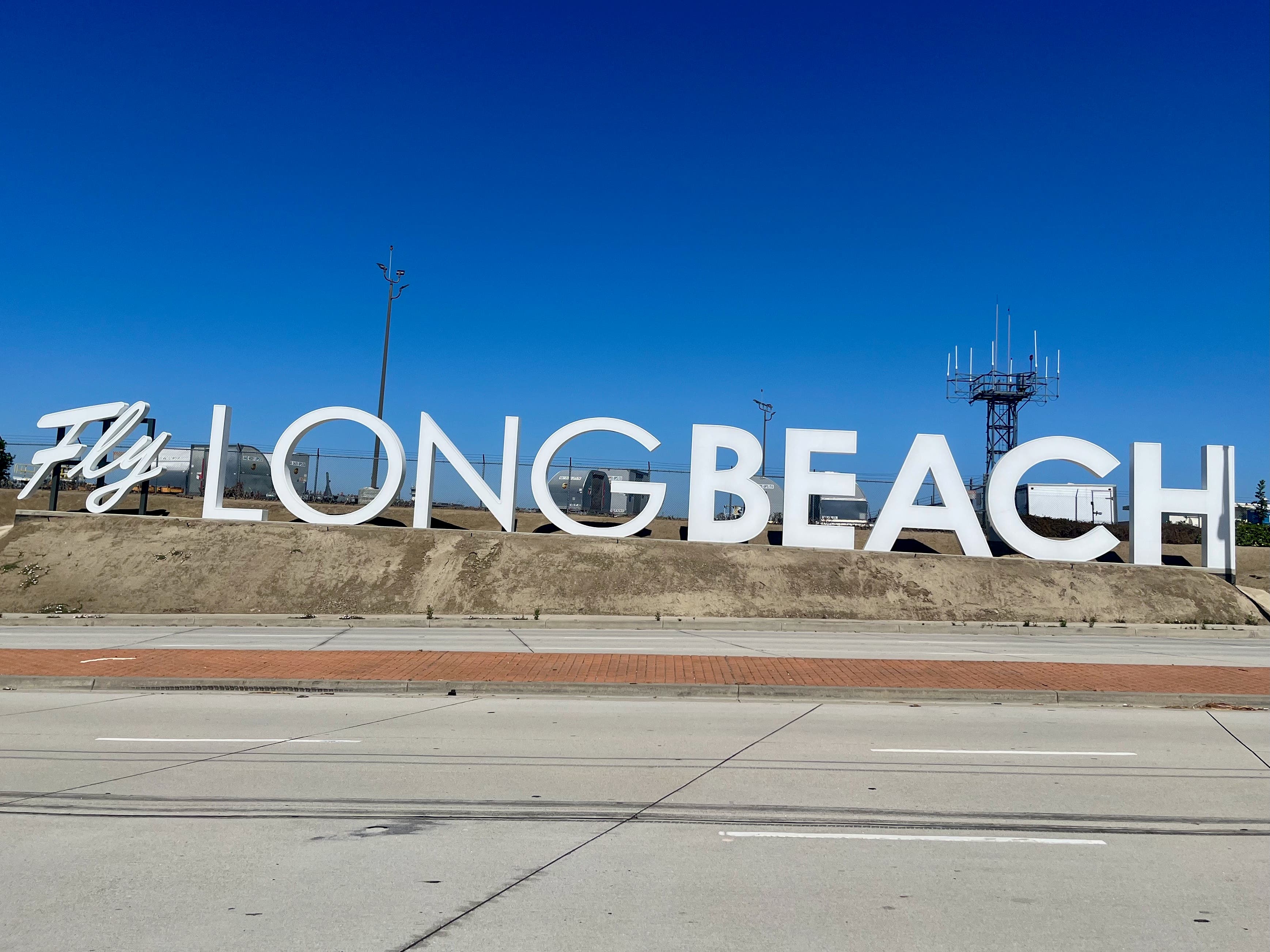 Long Beach Mobile Notary: What to Handle Before You Fly Out of LGB