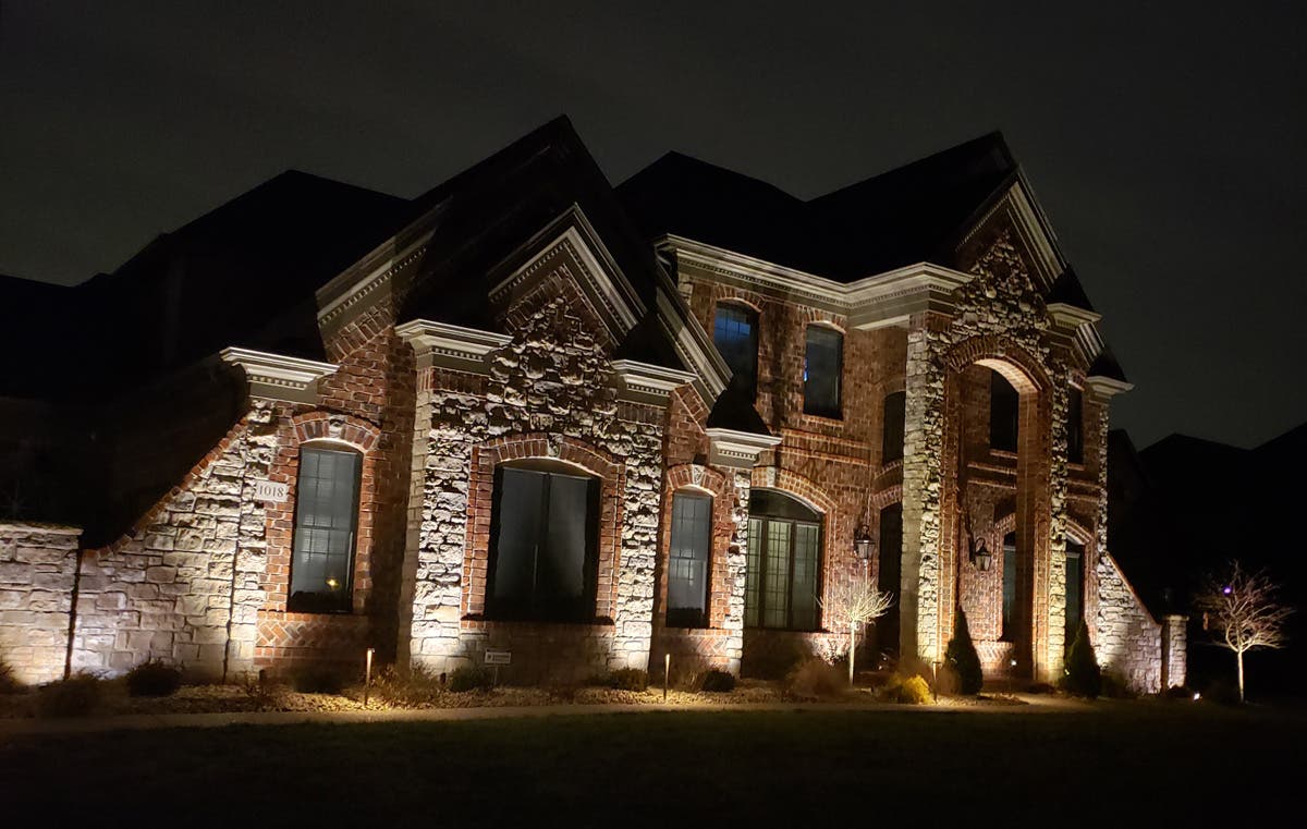 Exterior Lighting Installation in Aylmer, ON - Illumi-Nights - Syracuse ...