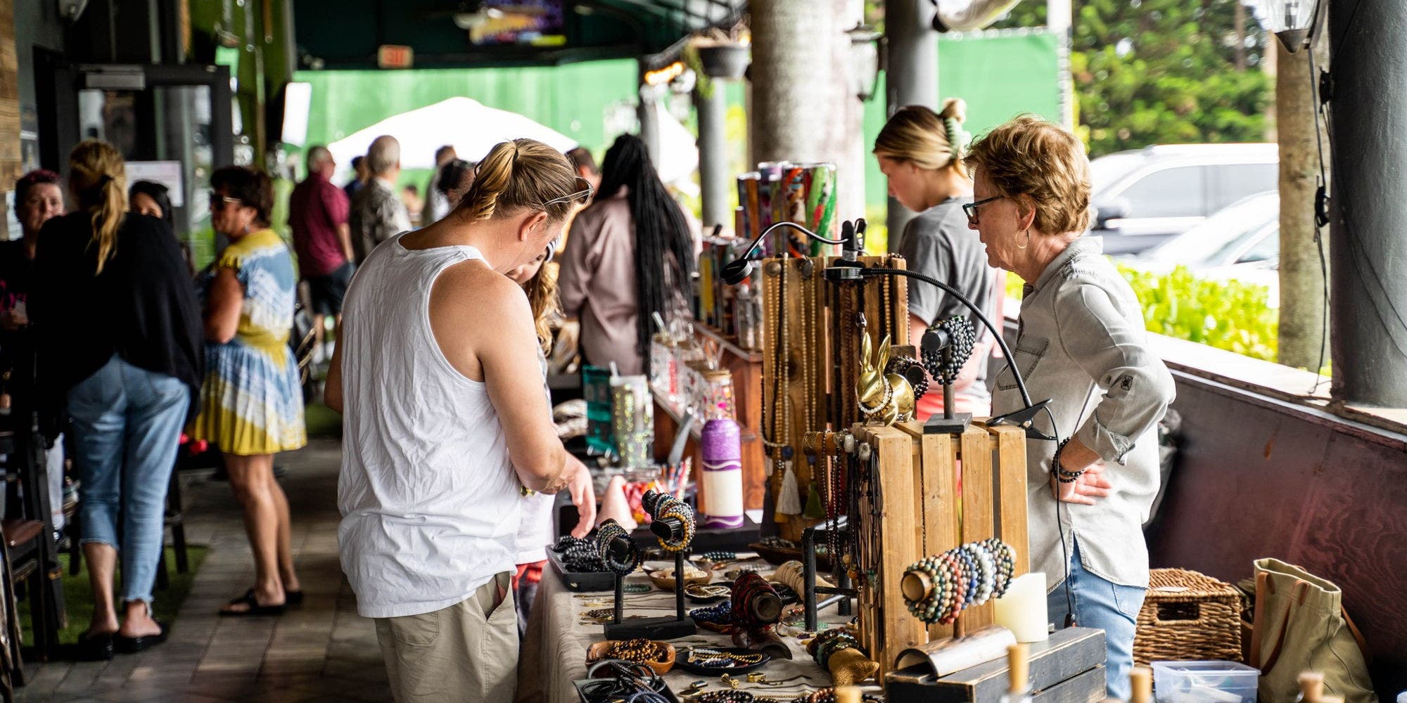 Flamingo Flea (Boca)