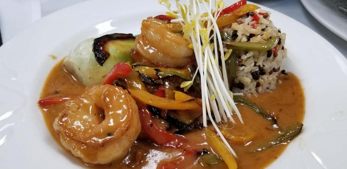 Raynz Island Kitchen & Catering LLC