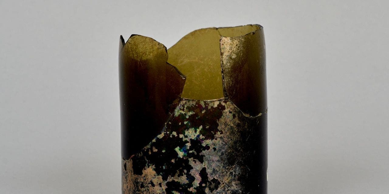 Lecture: More Than Broken Glass: Glass Deterioration Across Decades