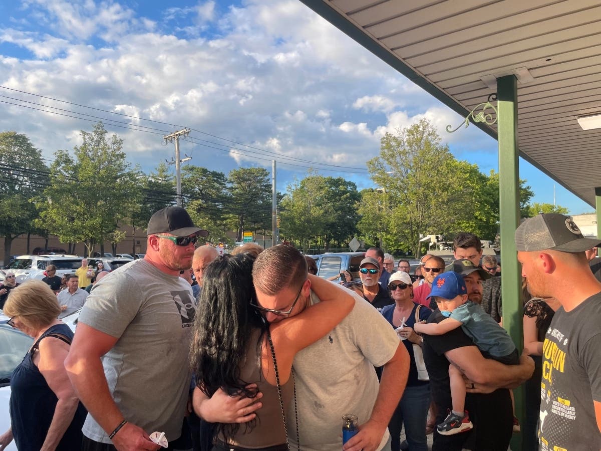 4 Lost To DWI Nail Salon Crash Mourned At Vigil: 'Love Each Other ...