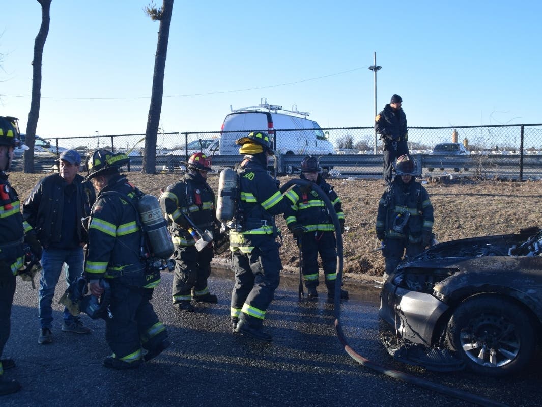 Firefighters Extinguish Car Fire On Long Island: Police | Brentwood, NY ...