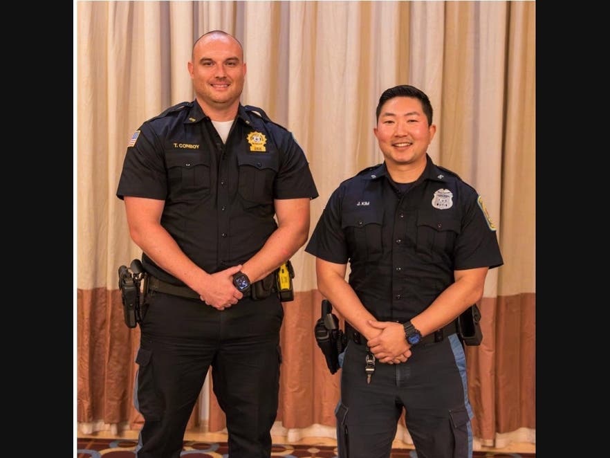 2 Englewood Police Officers Receive Awards From Mothers Against Drunk Driving