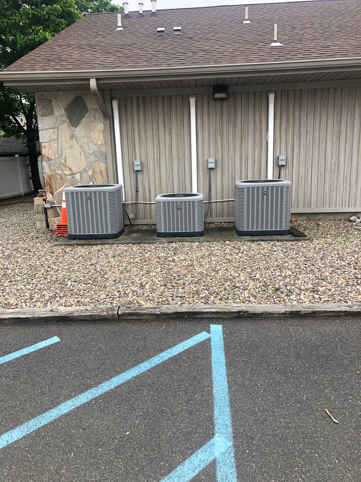 Eazy Breezy Heating & Cooling 