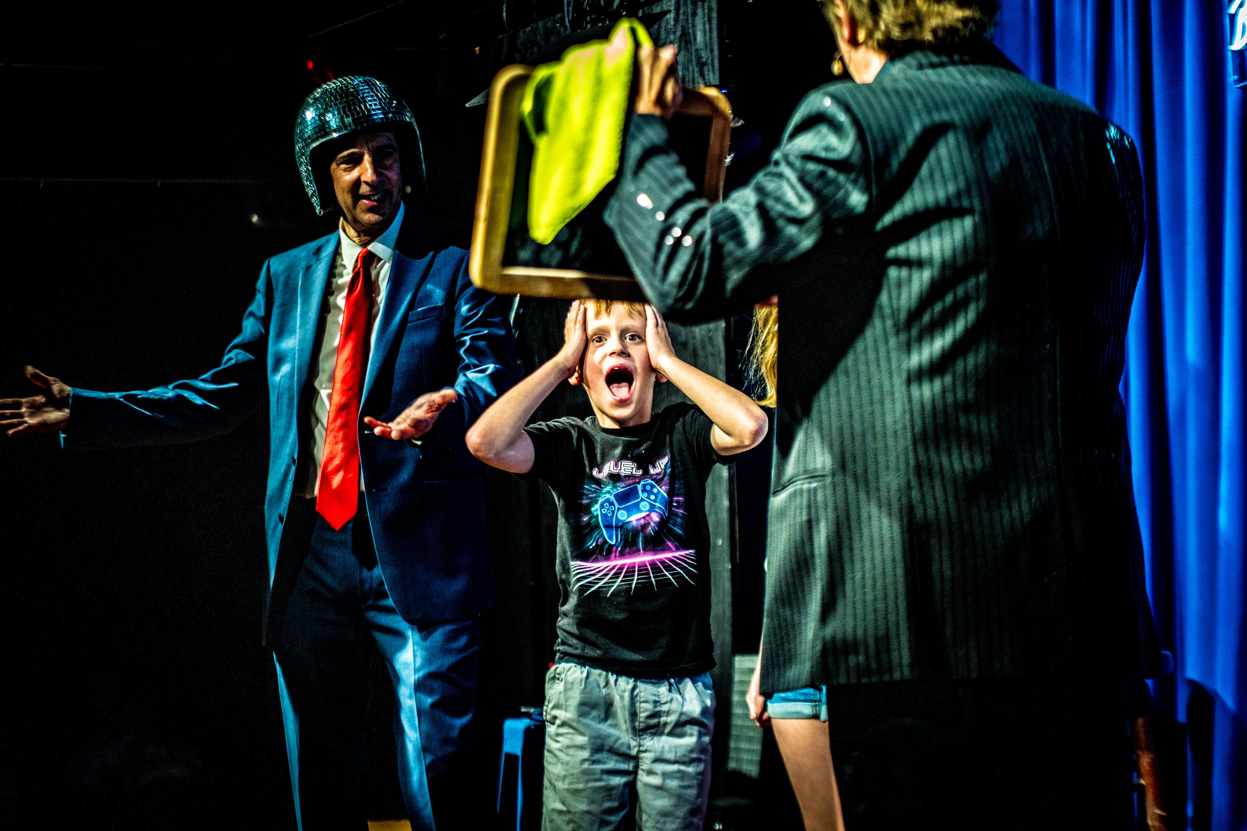 MAGIC SHOW: Bring Your Kid to the Broadway Magic Hour this Saturday 10/3 @ 2pm!