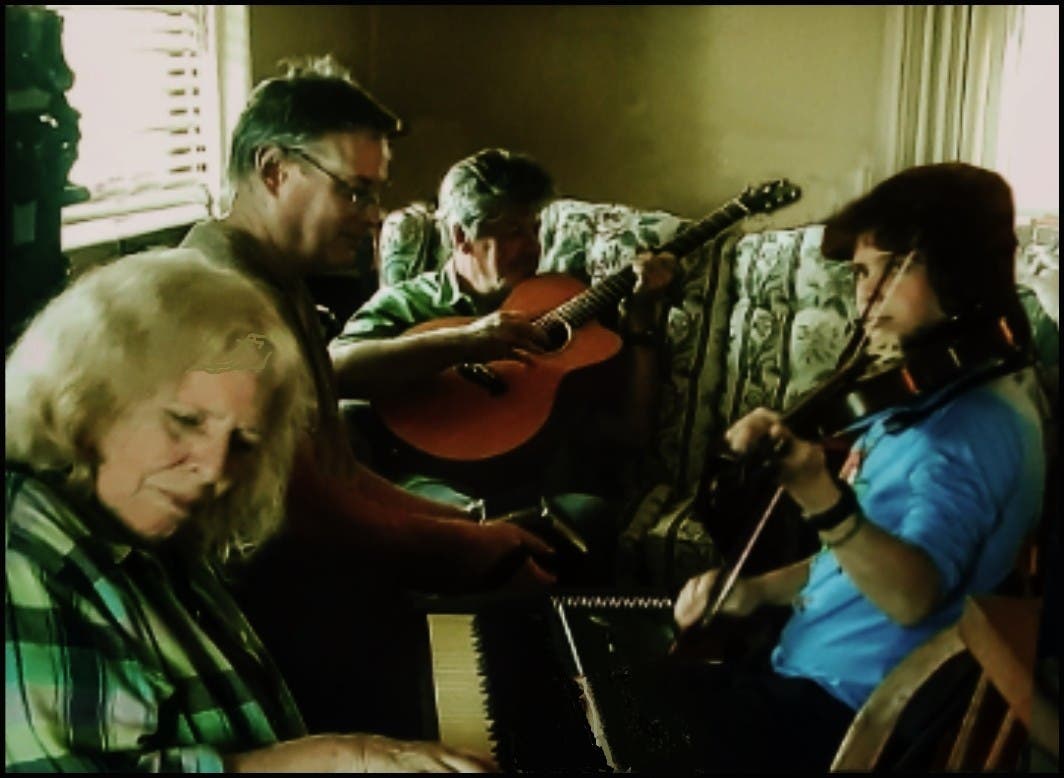 Irish Music Performance with Thomas, Thomas, Egan & Finch