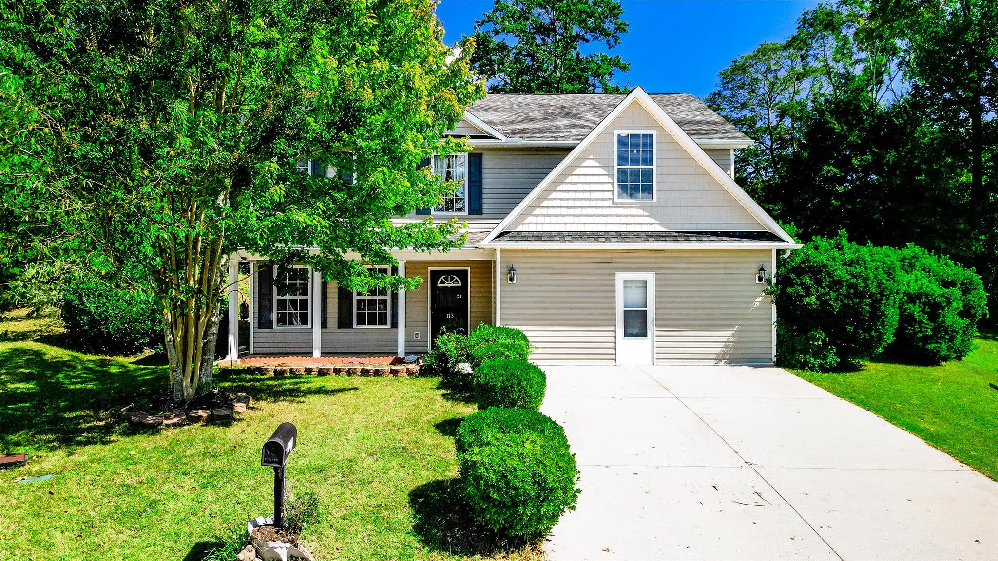 Inside 113 China Berry Court: A 5-Bedroom Home in Easley, SC