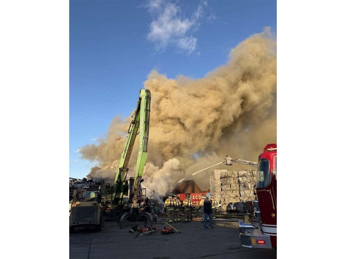Noxious Plumes Of Heavy Smoke From NJ Scrap Yard Fire Triggers Air ...