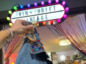 Twin Thrift Vintage
