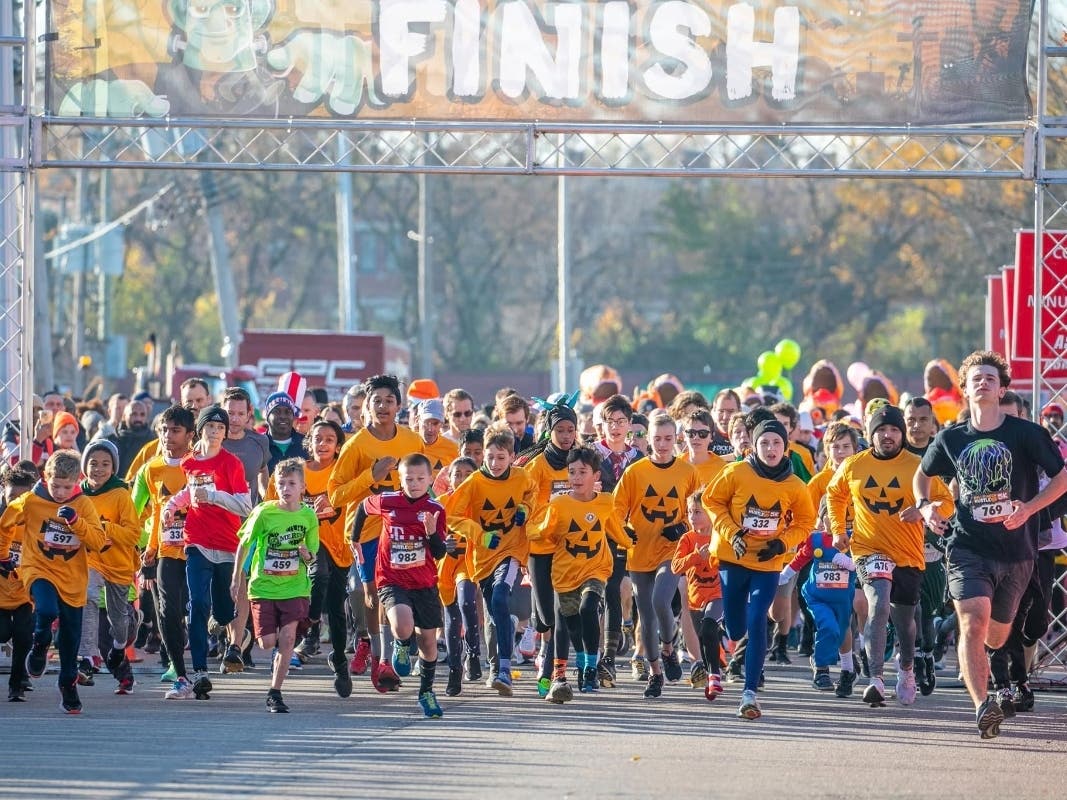 Can’t make it to Palatine? The Virtual 5K lets you join the Halloween Hustle® from wherever you are!