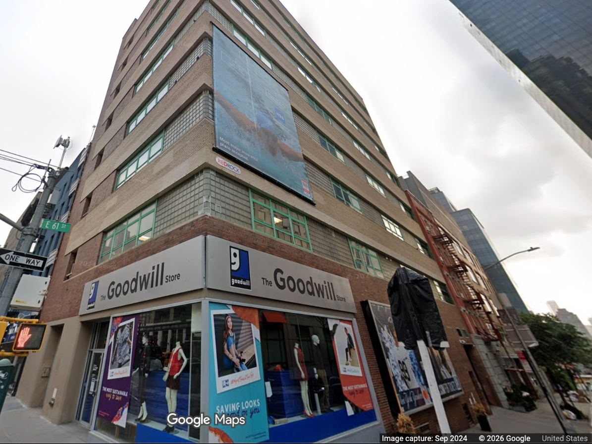 A newly formed Upper East Side neighborhood group is pursuing a court order to halt the 200-bed homeless shelter planned for the corner of First Avenue and East 61st Street.