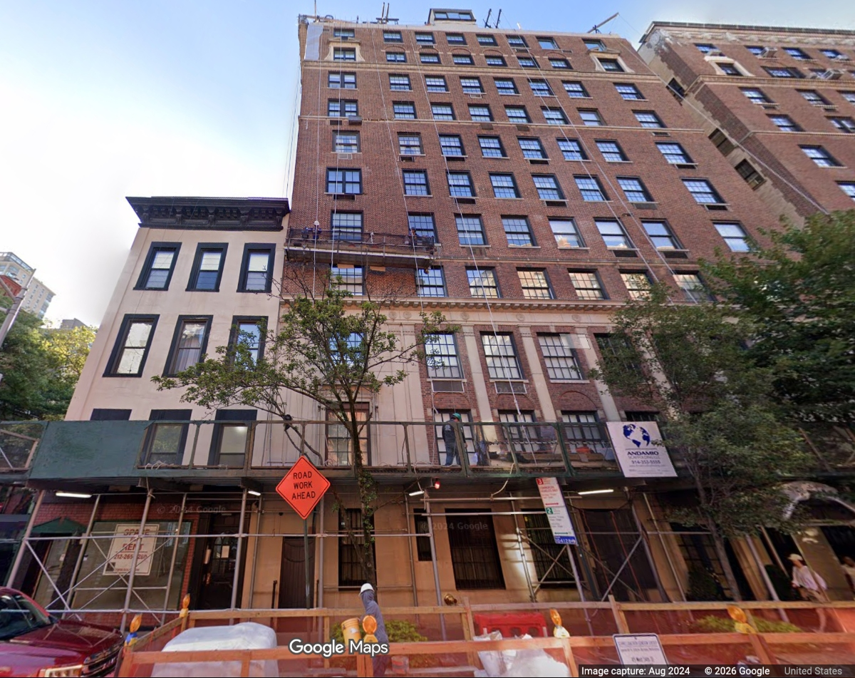 The lawsuit, filed March 19, pits the 12-story co-op building at 957 Lexington Ave. (right) against the owners of the four-story apartment building at 961 Lexington Ave. (left) at the corner of East 70th Street.