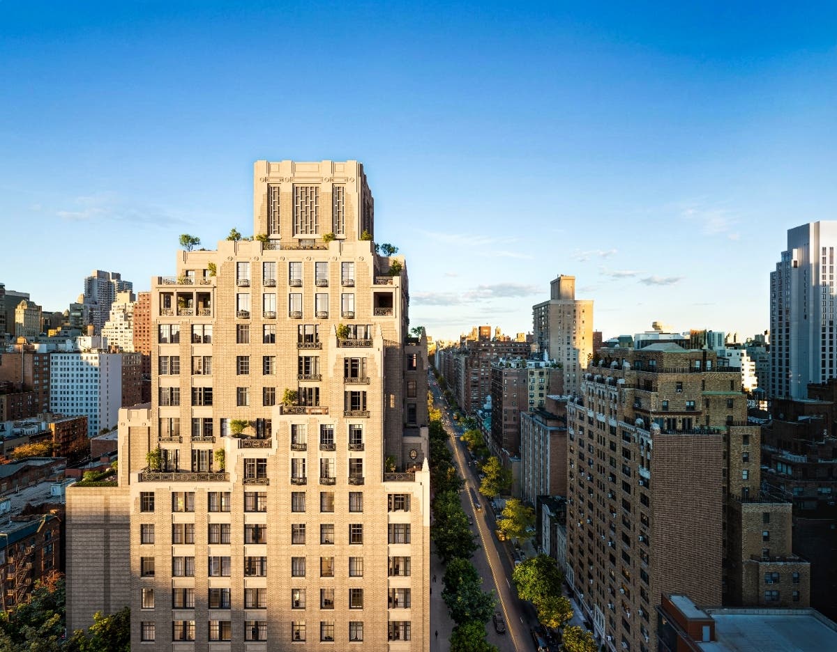 The building, 260 East 72nd St., is one of the newest high-end residential developments coming to the neighborhood and is replacing a long-stalled project after the site changed hands in 2024.