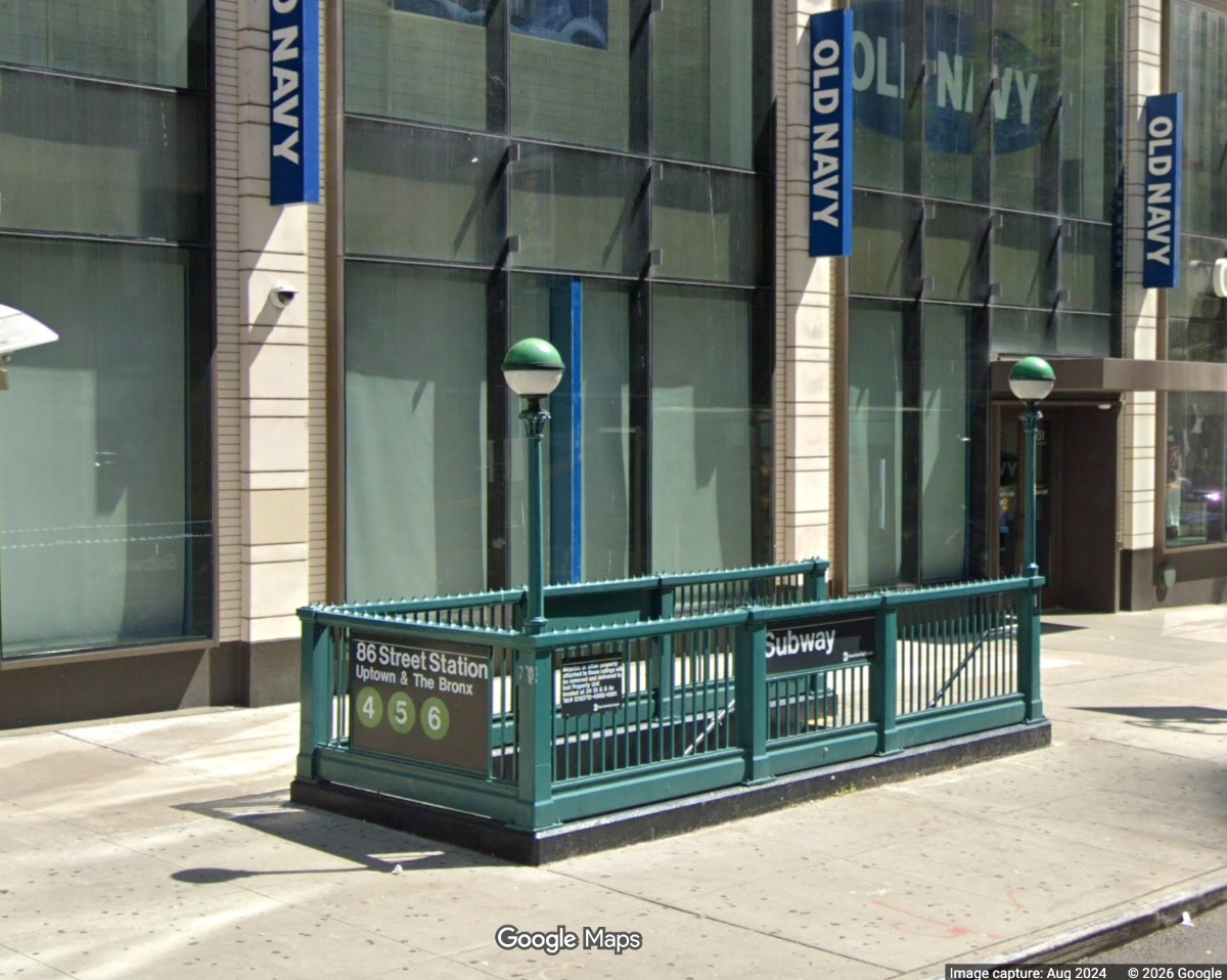 Commuters navigating construction barriers and cramped passageways at the East 86th Street-Lexington Avenue subway station are not out of the woods yet.