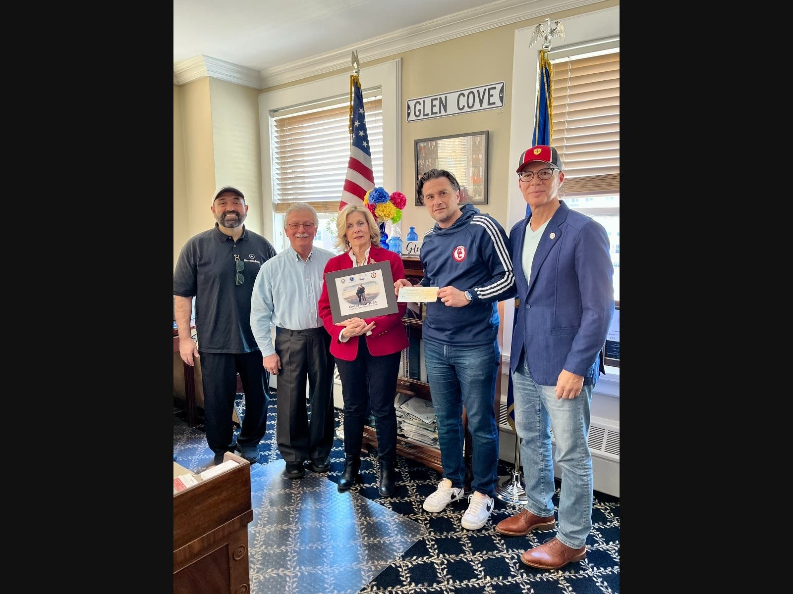 News small post card thumbnail