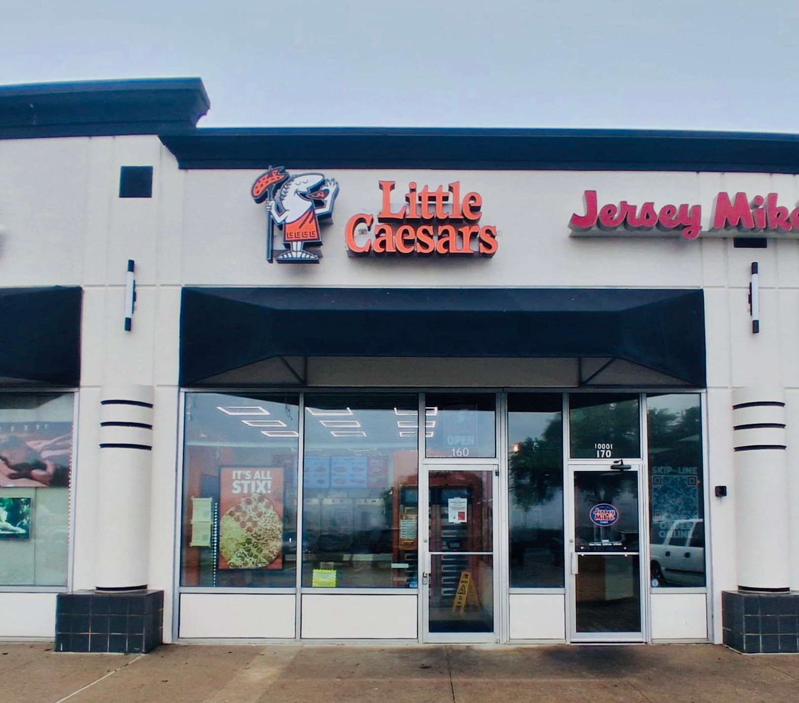 First 100 Guests To Win Free Pizza for a Year at Austin Little Caesars Customer Appreciation Day