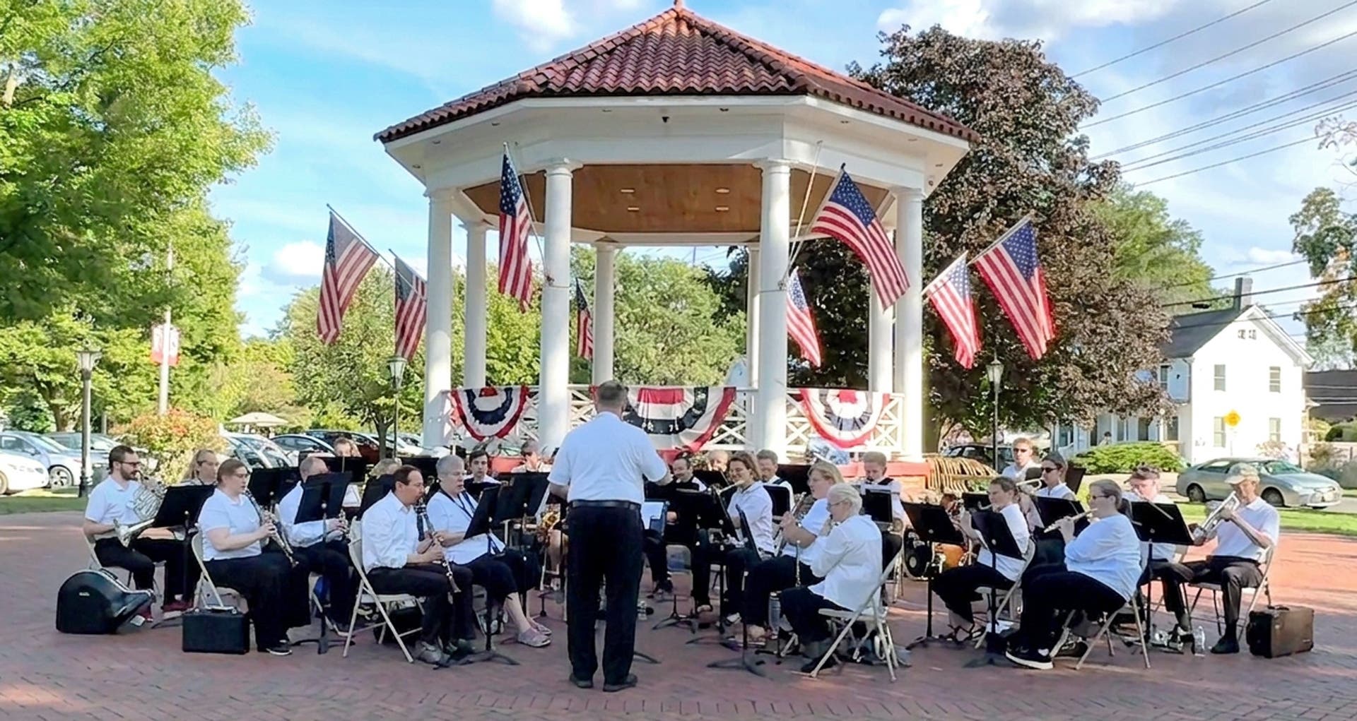 ♫ Labor Day Concert by the Westwood Community Concert Band