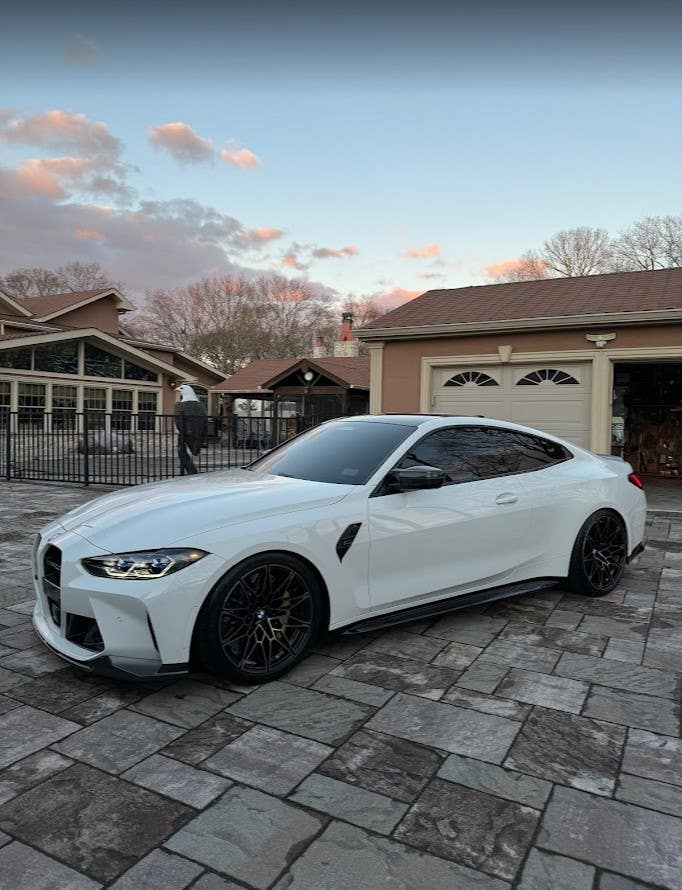 Lux Garage