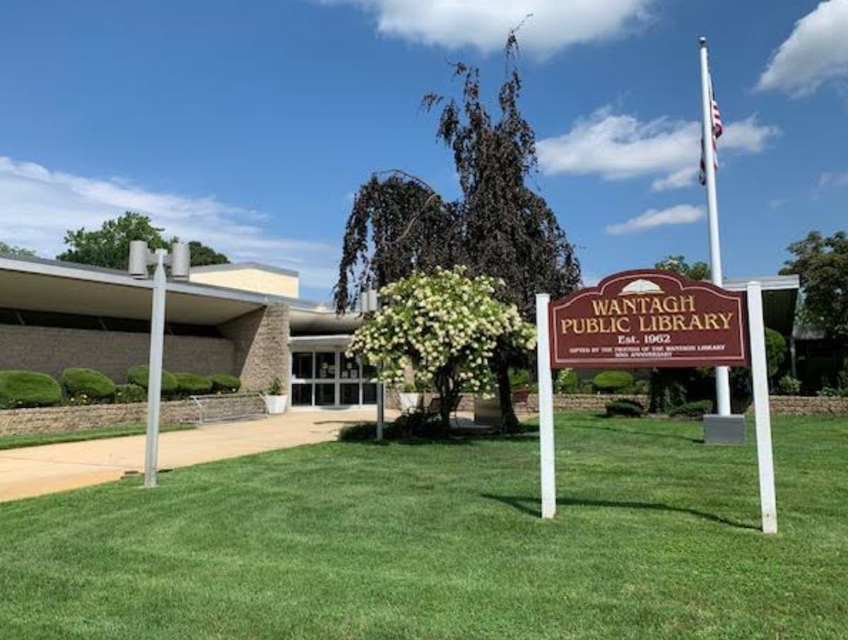 Wantagh Public Library