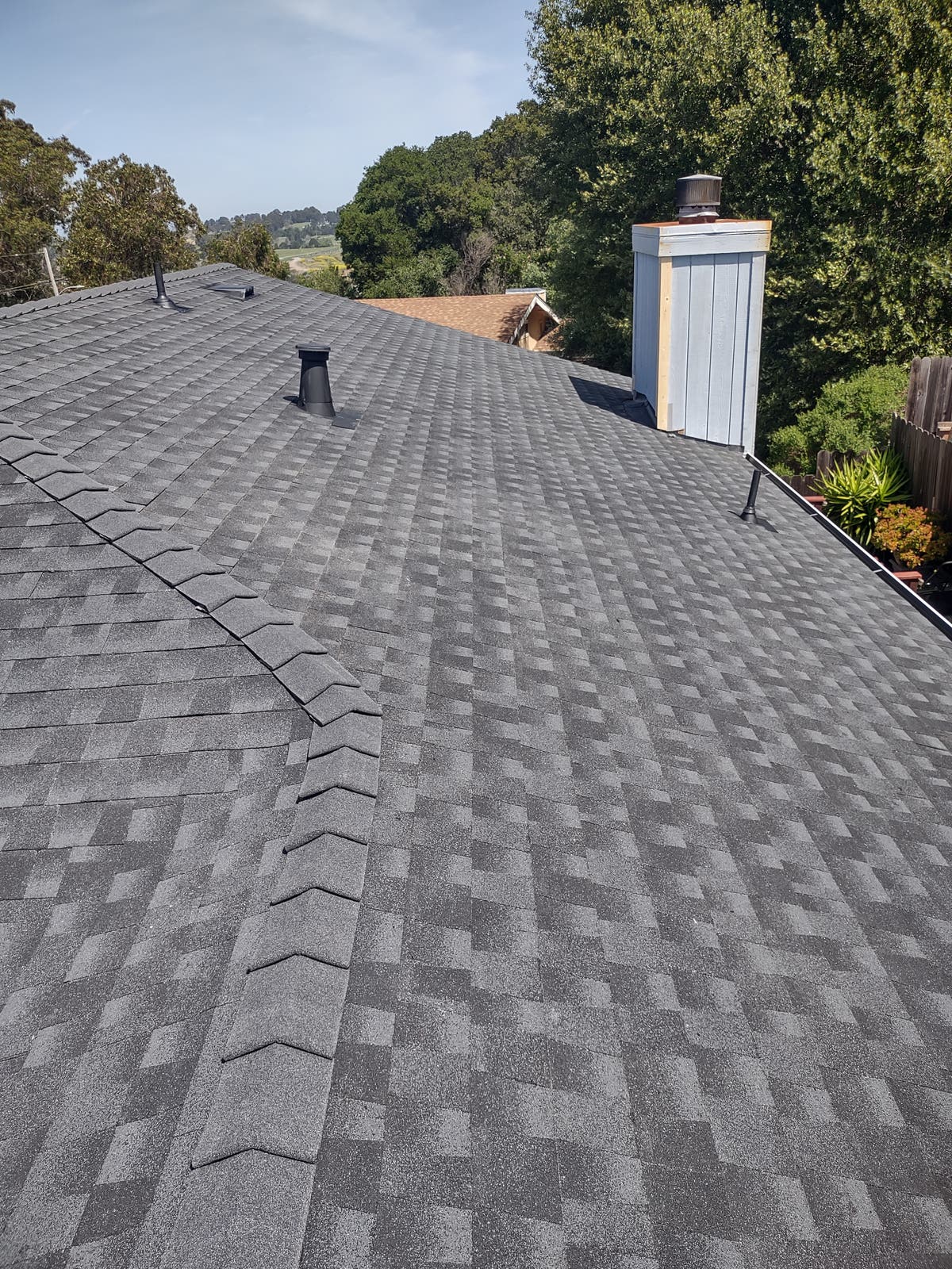 JR Roofing and Gutters