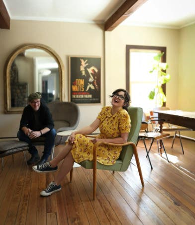 Peter Mulvey and Jenna Nicholls Present: Floyd Mercantile