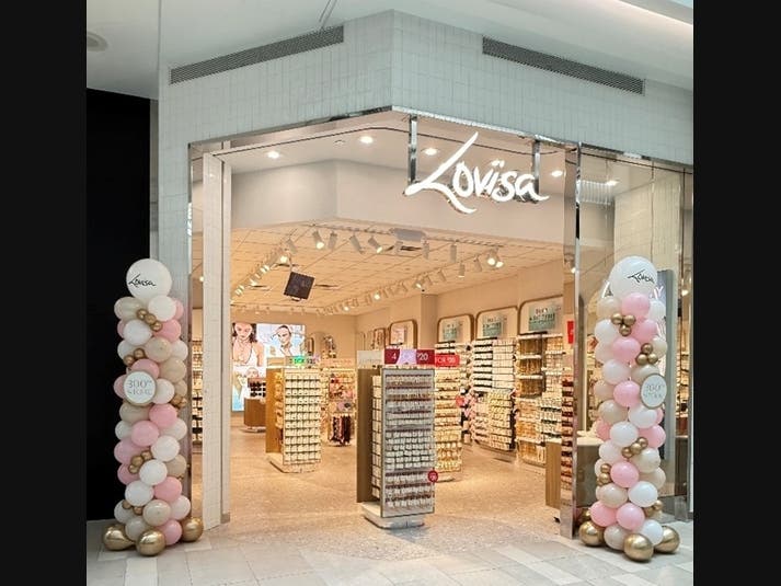 This location marks Lovisa's 300th store in North America.