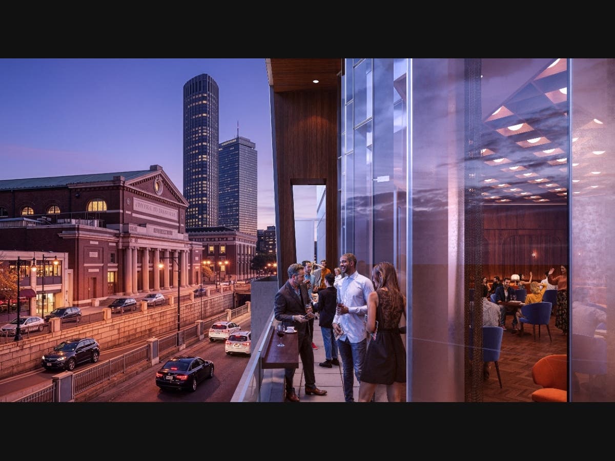 The East Wing is slated to feature expanded lobbies, a ticketing concierge, patron amenities, and flexible performance spaces, along with a bar, lounge, and cafe.