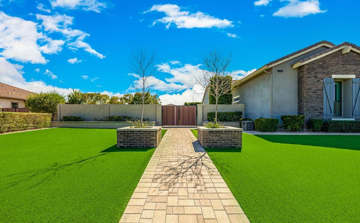 Goodyear Greens Artificial Turf